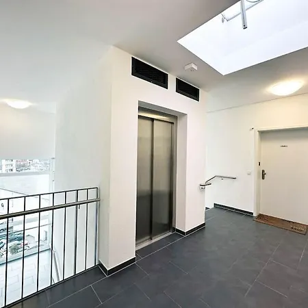 Penthouse Naehe Frankfurt Am Main Appartement *